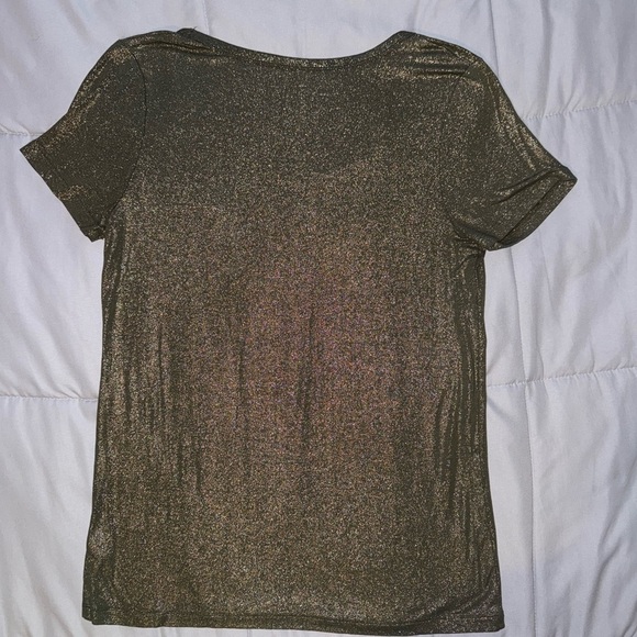 A New Day Sparkly Green Metallic Short Sleeve Scoop Neck Tee Size Medium - Picture 2 of 4